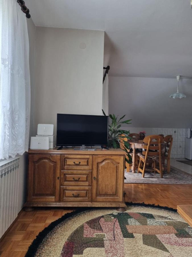 Ferienwohnung Apartman Dubravcic Otočac Exterior foto