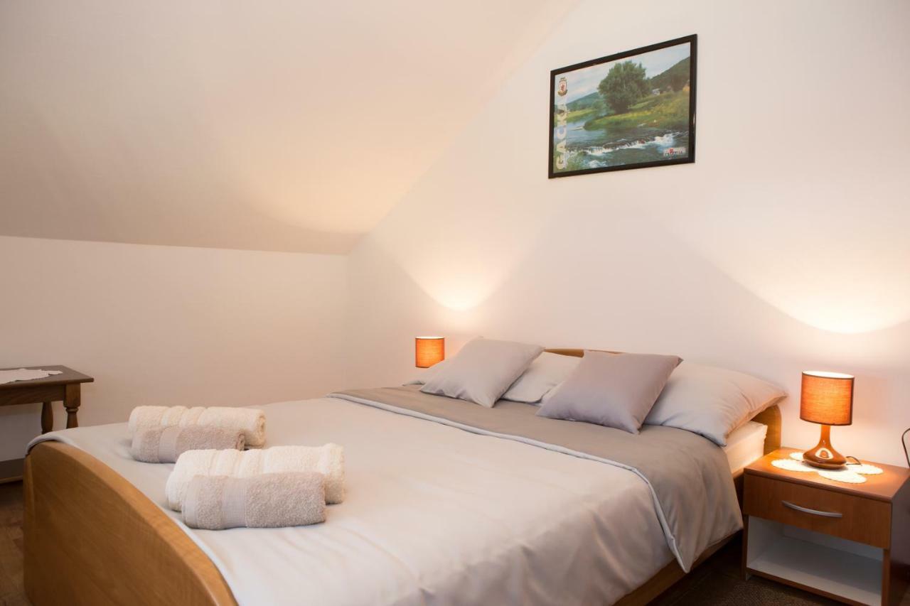 Ferienwohnung Apartman Dubravcic Otočac Exterior foto