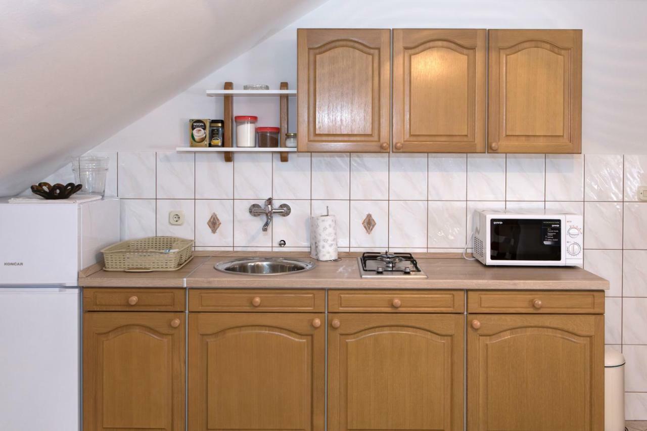 Ferienwohnung Apartman Dubravcic Otočac Exterior foto